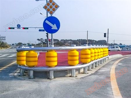 交通设施旋转护栏